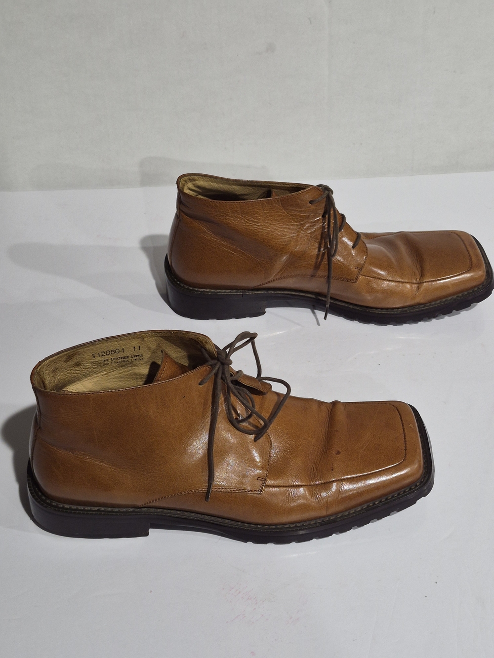 Men's Tan Leather Lace-Up Chukka Boots